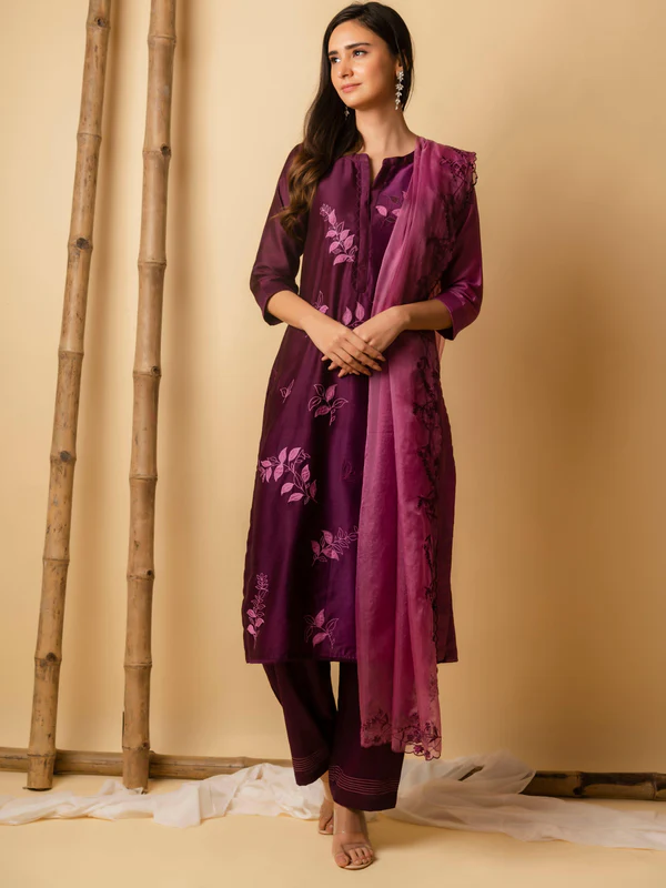 Leaf Applique Kurta Set (Wine) – A Stylish Fusion of Tradition and Contemporary Elegance