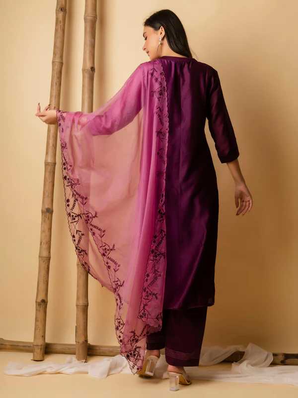 Leaf Applique Kurta Set (Wine) – A Stylish Fusion of Tradition and Contemporary Elegance - Image 3