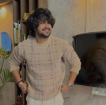 Crew Neck Cable Knit Sweater - Image 4